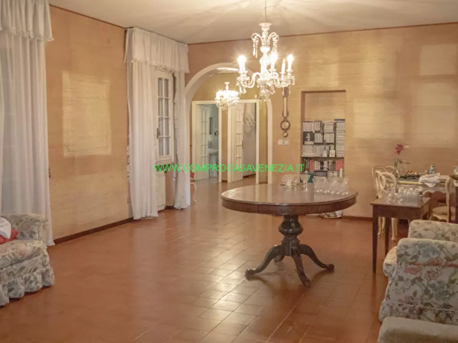 Immagine 21 di Villa in vendita  in preganziol a Preganziol