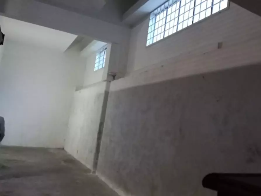 Immagine 4 di Garage in affitto  in Via Camillo Porzio, 25 a Roma