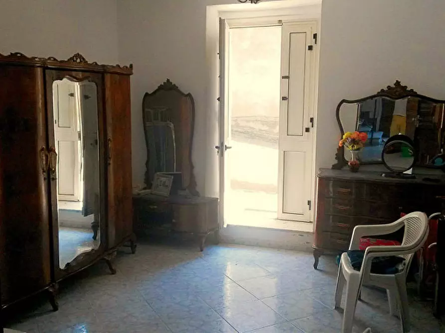 Immagine 6 di Casa indipendente in vendita  in Scandale a Scandale