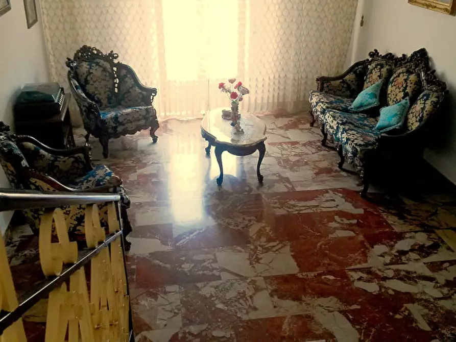 Immagine 9 di Casa indipendente in vendita  in Scandale a Scandale