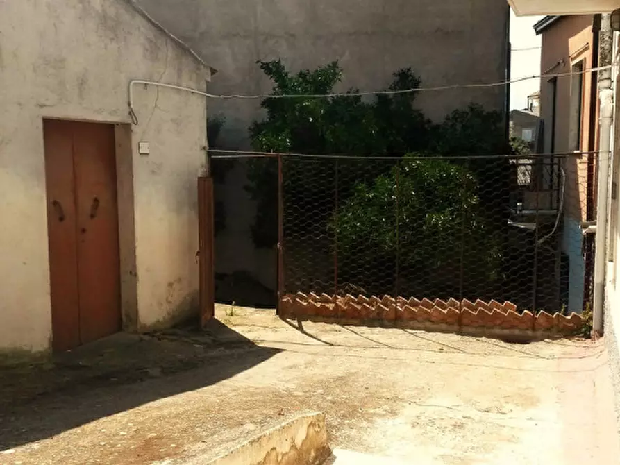 Immagine 14 di Casa indipendente in vendita  in Scandale a Scandale