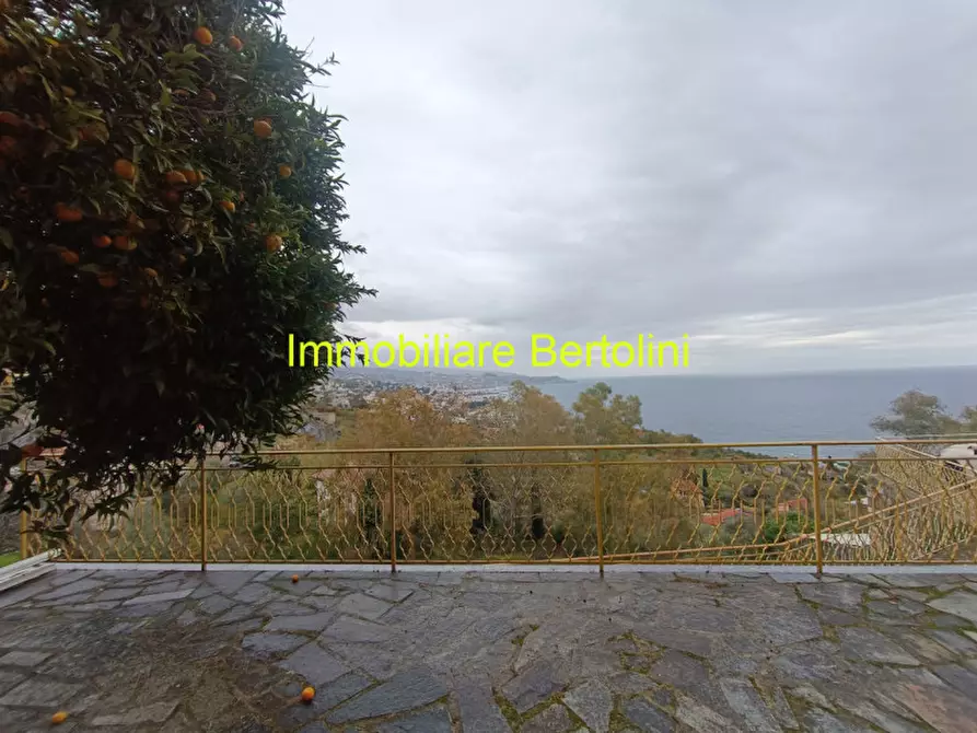Immagine 2 di Villa in vendita  in Via Padre Semeria a San Remo