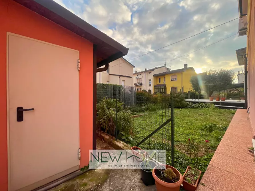 Immagine 20 di Camera in affitto  in Via dei Quattroventi 3 a Verona