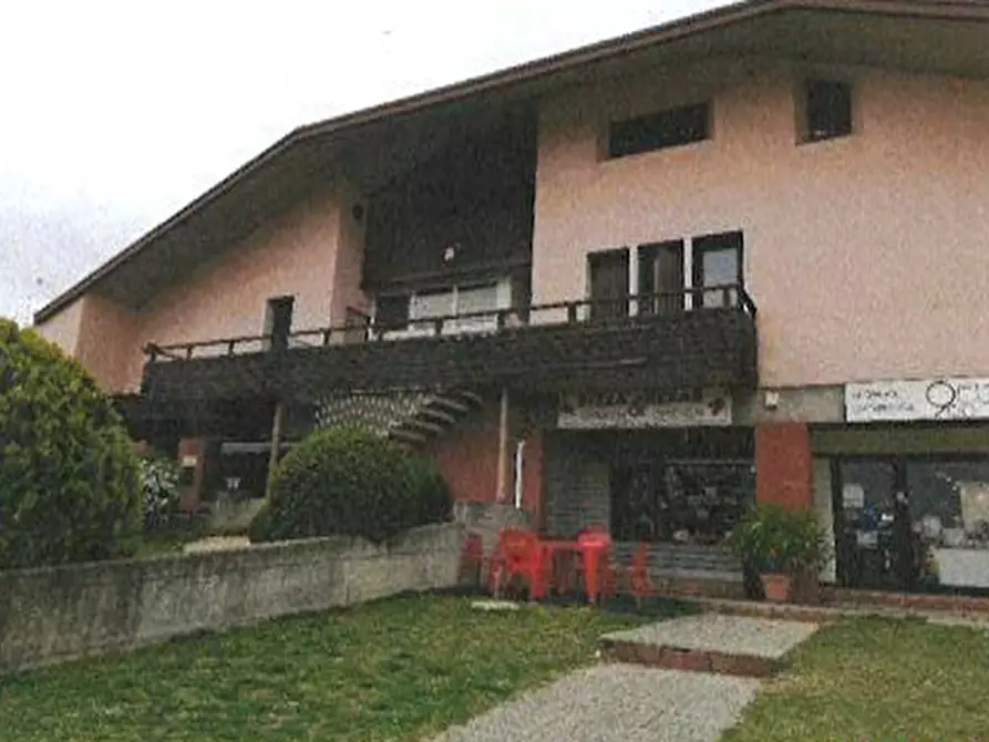 Immagine 1 di Negozio in vendita  in Via Giacomo Matteotti 3 a Sant'ambrogio Di Valpolicella