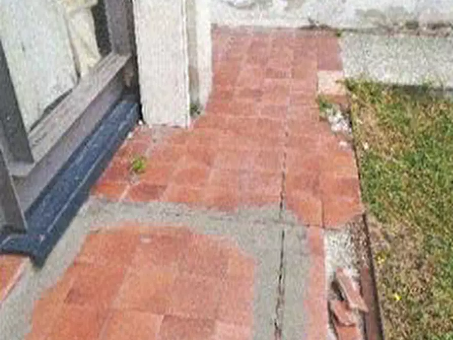 Immagine 15 di Negozio in vendita  in Via Giacomo Matteotti 3 a Sant'ambrogio Di Valpolicella