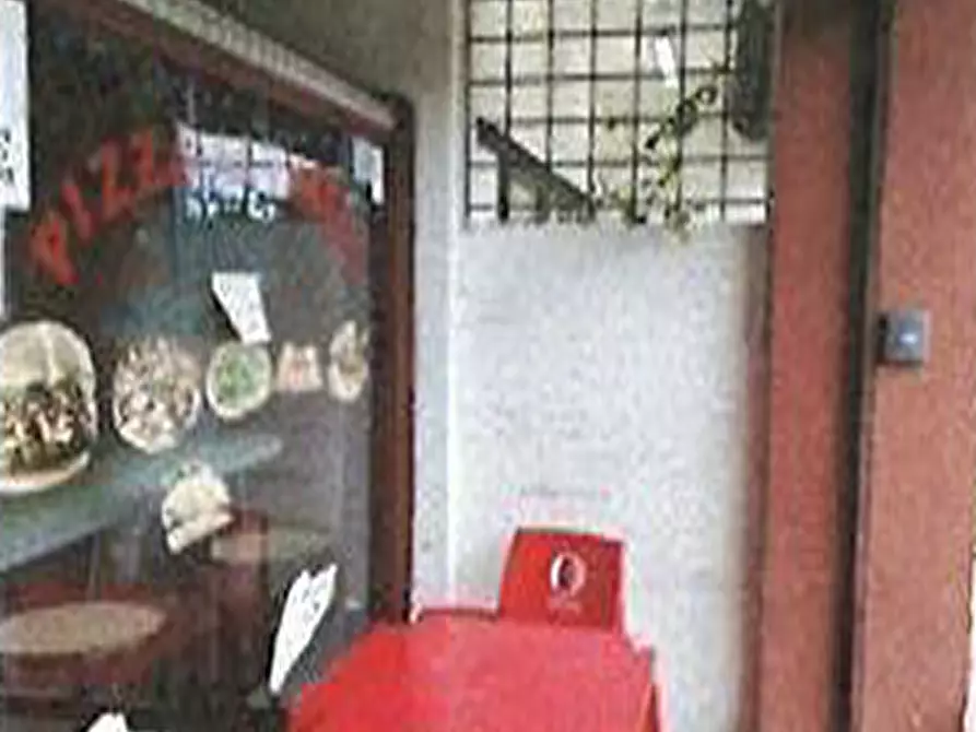Immagine 35 di Negozio in vendita  in Via Giacomo Matteotti 3 a Sant'ambrogio Di Valpolicella