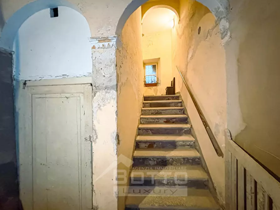 Immagine 5 di Rustico / casale in vendita  in Via Angela Sappa Marietti 20 a Miasino