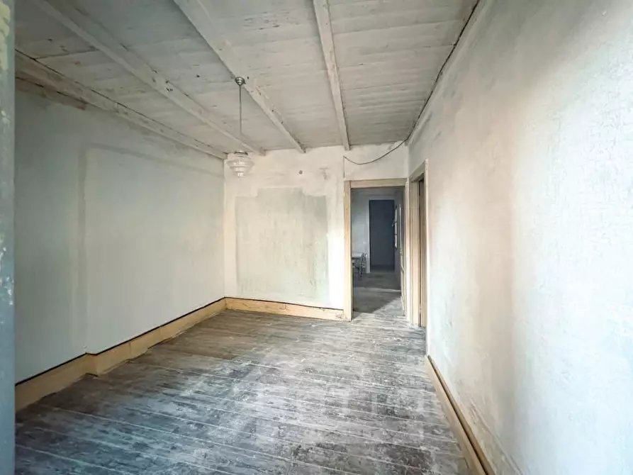 Immagine 8 di Rustico / casale in vendita  in Via Angela Sappa Marietti 20 a Miasino