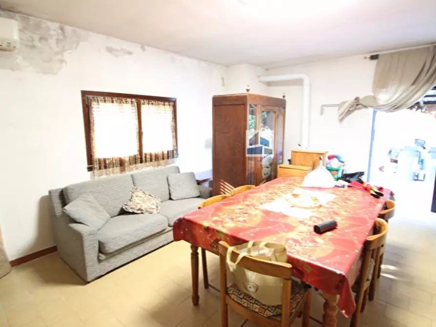 Immagine 8 di Casa bifamiliare in vendita  in Vicolo Como a Fosso'