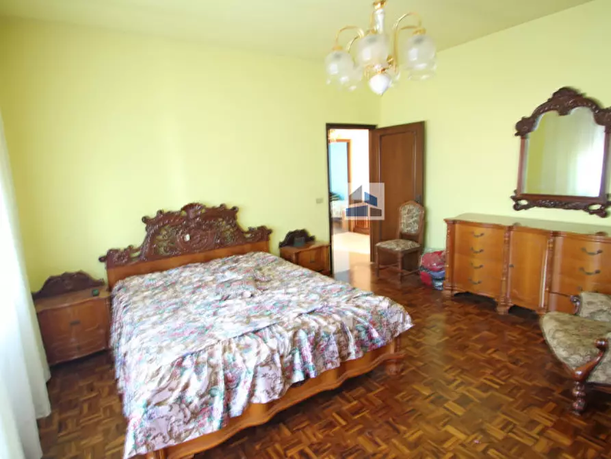 Immagine 15 di Casa bifamiliare in vendita  in Vicolo Como a Fosso'