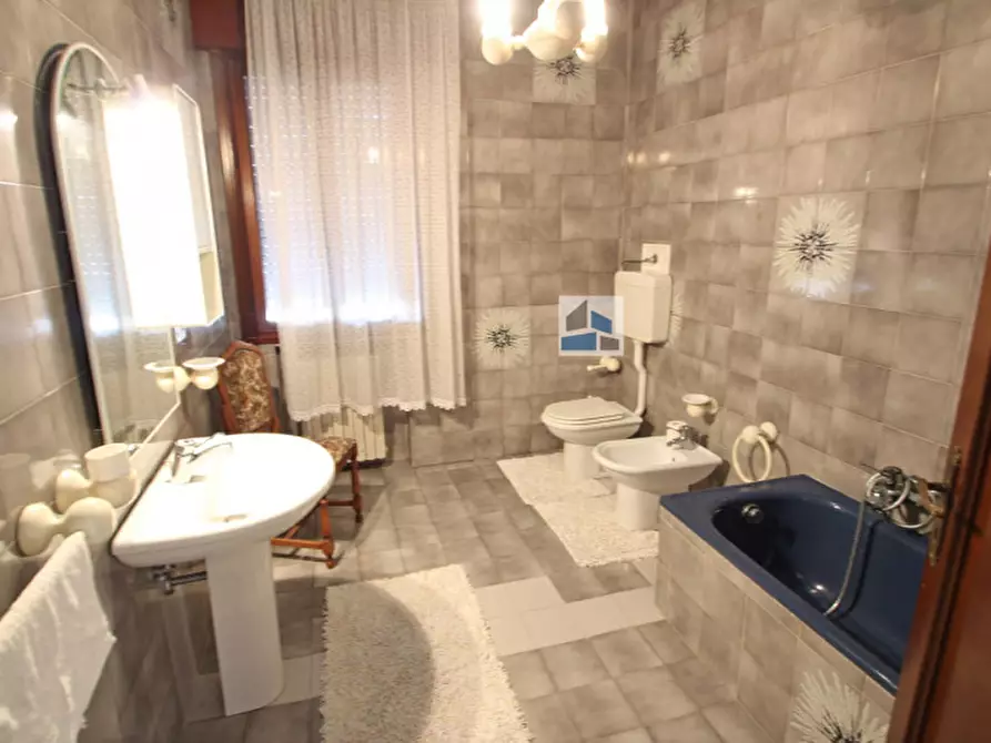 Immagine 16 di Casa bifamiliare in vendita  in Vicolo Como a Fosso'