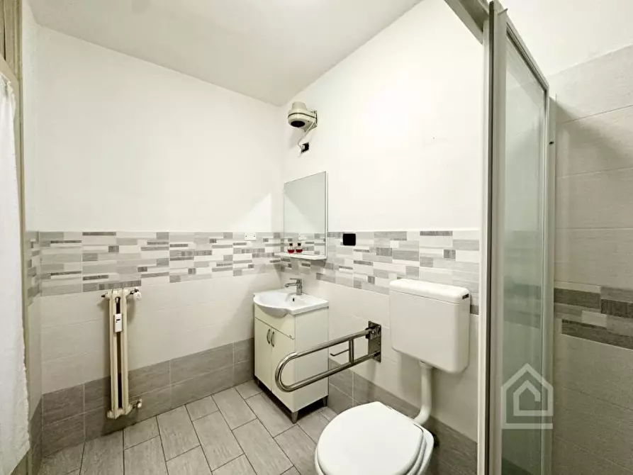 Immagine 28 di Appartamento in vendita  in Via Martino Anglesio a Torino