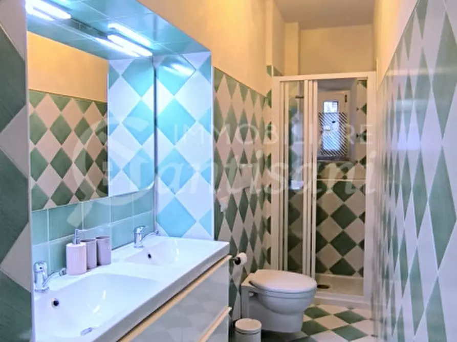 Immagine 5 di Camera in affitto  in Lungarno Amerigo Vespucci a Firenze