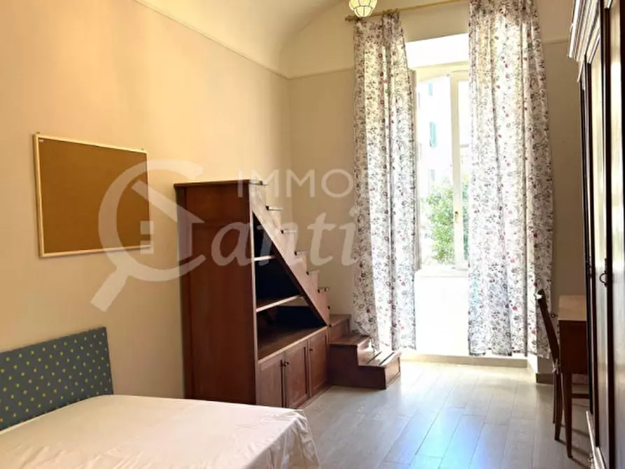 Immagine 16 di Camera in affitto  in Lungarno Amerigo Vespucci a Firenze