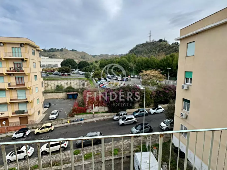 Immagine 10 di Camera in affitto  in Via Salita Zerbi Genoese Traversa I , 12 a Reggio Di Calabria