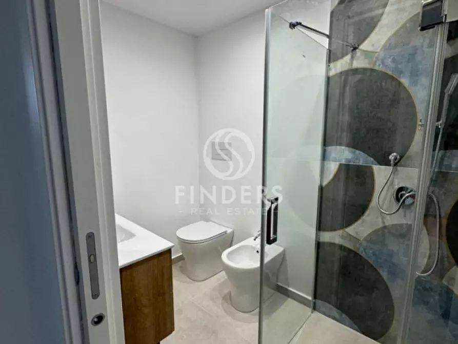 Immagine 14 di Camera in affitto  in Via Salita Zerbi Genoese Traversa I , 12 a Reggio Di Calabria