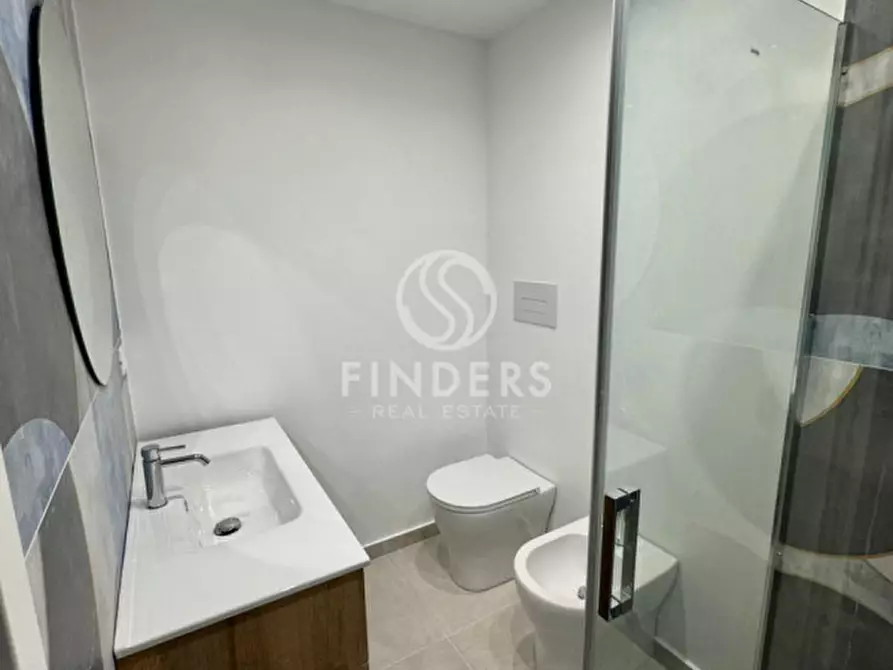 Immagine 15 di Camera in affitto  in Via Salita Zerbi Genoese Traversa I , 12 a Reggio Di Calabria