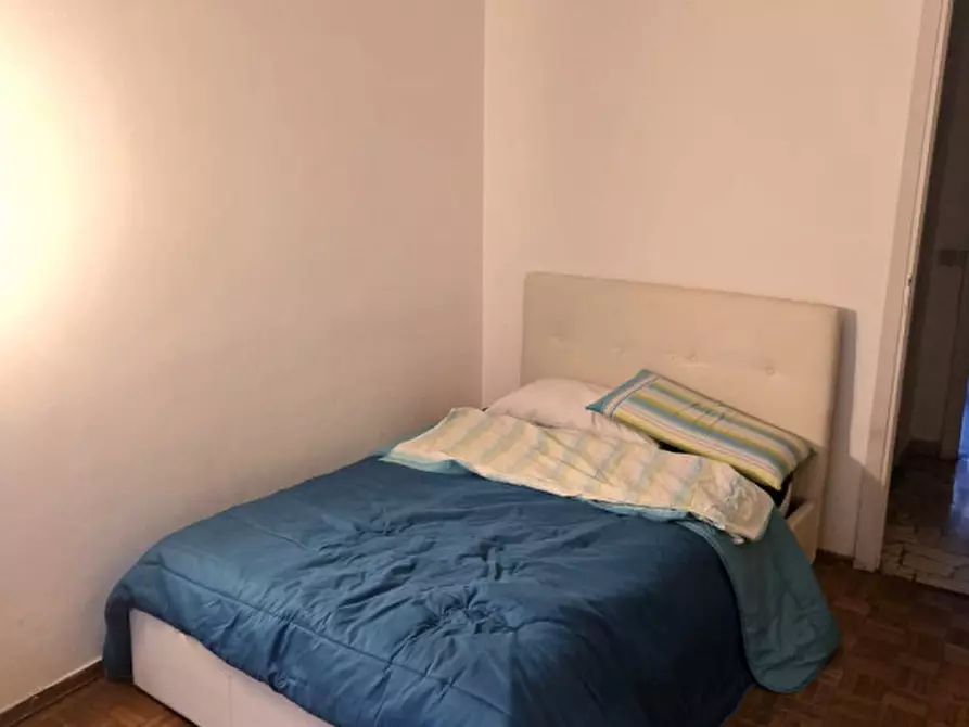 Immagine 4 di Camera in affitto  in Viale Emilio Caldara a Milano
