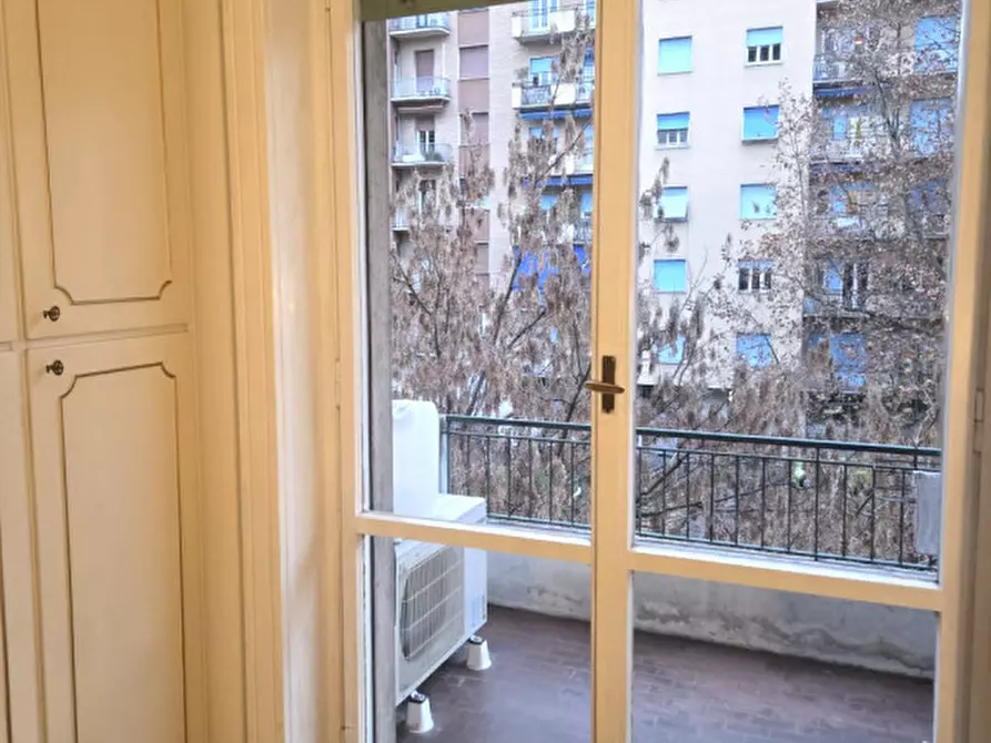 Immagine 7 di Camera in affitto  in Viale Emilio Caldara a Milano