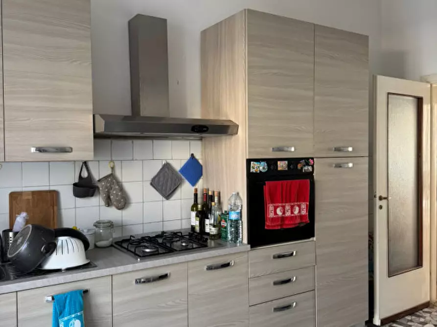 Immagine 11 di Camera in affitto  in Viale Emilio Caldara a Milano