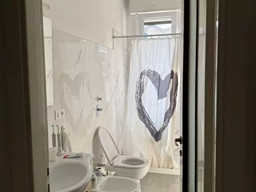 Immagine 14 di Camera in affitto  in Viale Emilio Caldara a Milano