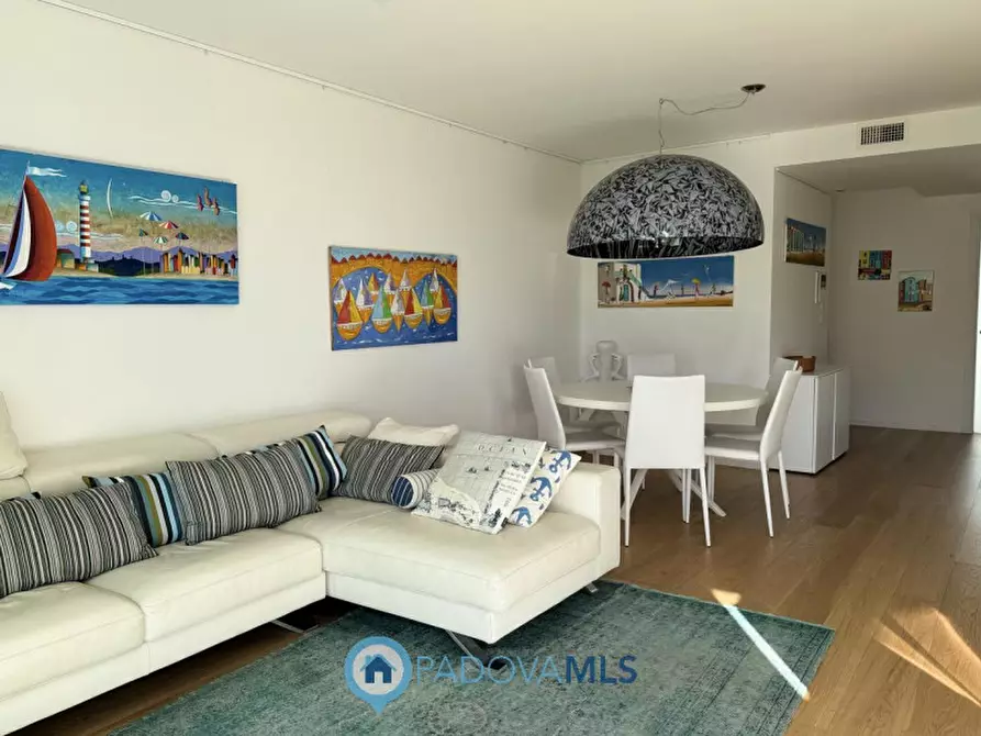 Immagine 2 di Appartamento in vendita  a Jesolo