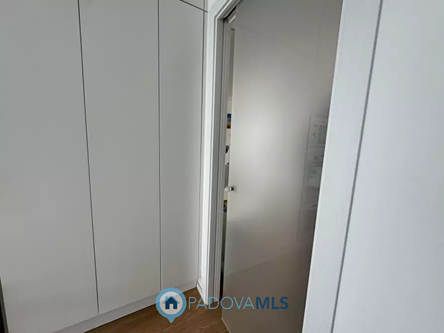 Immagine 12 di Appartamento in vendita  a Jesolo