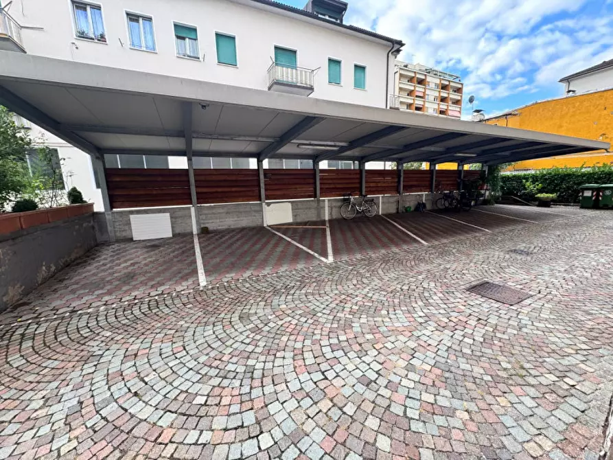 Immagine 24 di Appartamento in vendita  in Via Bari - Baristraße a Bolzano