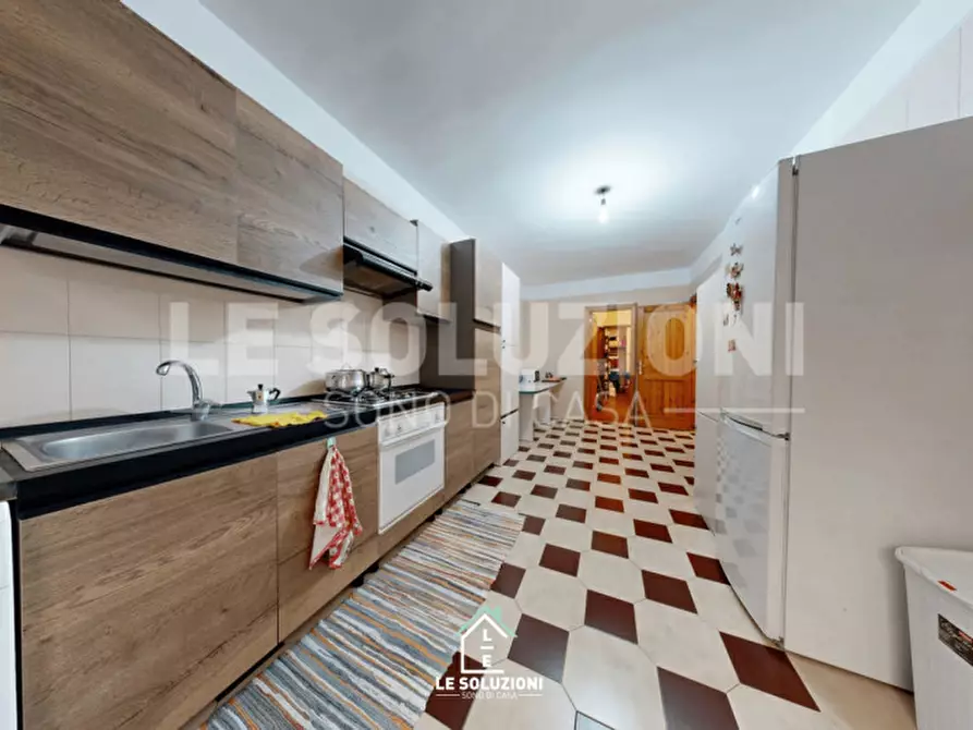 Immagine 5 di Villa in vendita  in Viale degli abeti 10D a Putignano