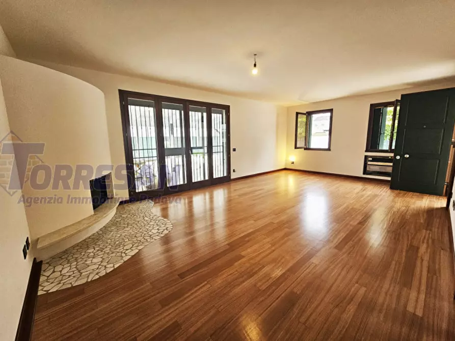 Immagine 3 di Villa in vendita  in Via Alcide de gasperi 11 b a Noventa Padovana