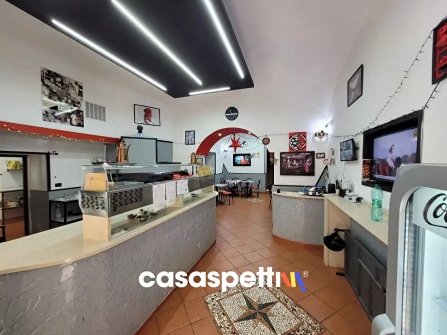 Immagine 4 di Attività commerciale in affitto  in Corso San Giovanni a Teduccio, 848 a Napoli