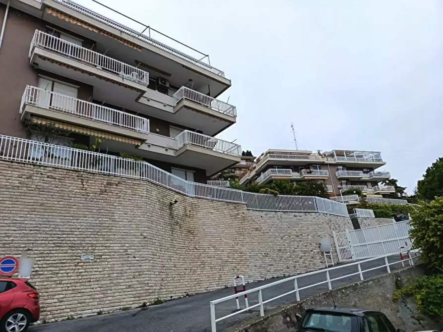Immagine 29 di Appartamento in vendita  in VIA GOETHE a San Remo