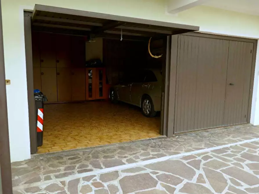 Immagine 3 di Casa indipendente in vendita  in Via della Chiesa, 35 a Prata Di Pordenone