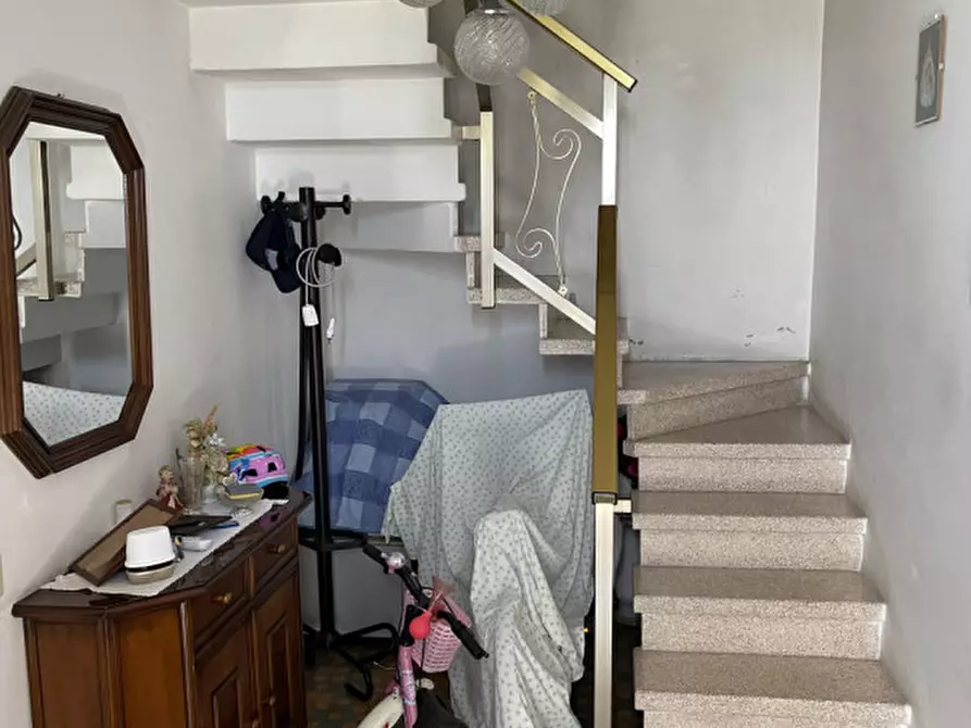 Immagine 2 di Casa bifamiliare in vendita  a Suzzara