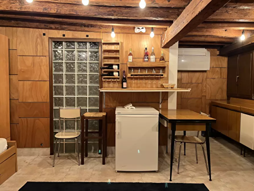 Immagine 3 di Magazzino in vendita  in Sestiere Santa Croce, 1753 a Venezia