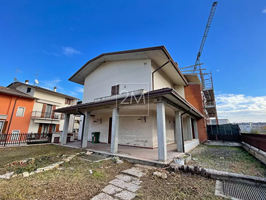 Immagine 3 di Casa bifamiliare in vendita  in Via del Fante a Villafranca Di Verona