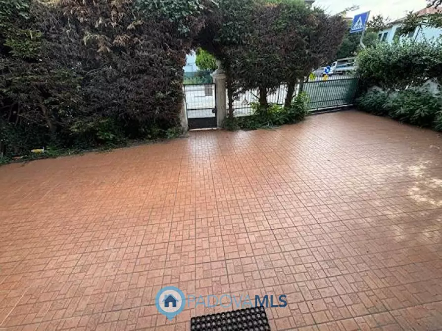 Immagine 7 di Casa indipendente in vendita  a Padova