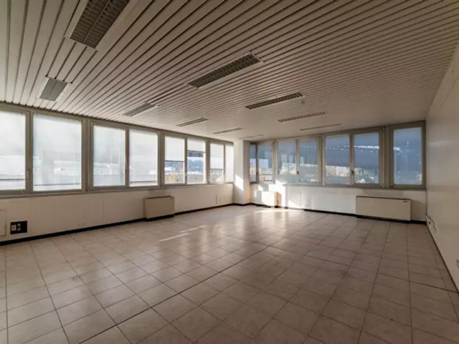 Immagine 15 di Ufficio in vendita  in Via Igualada, 8, 23900 Lecco LC, Italia a Lecco