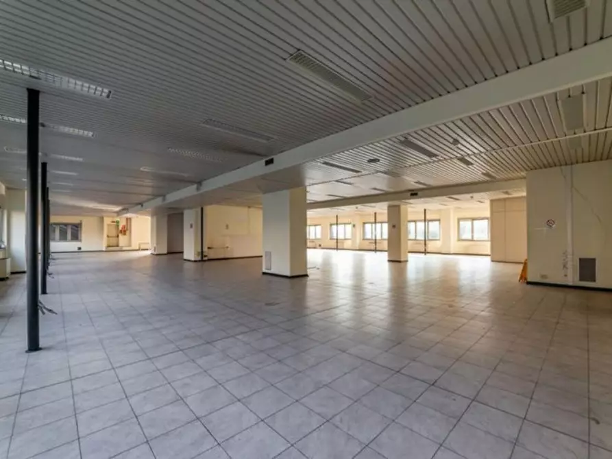 Immagine 21 di Ufficio in vendita  in Via Igualada, 8, 23900 Lecco LC, Italia a Lecco