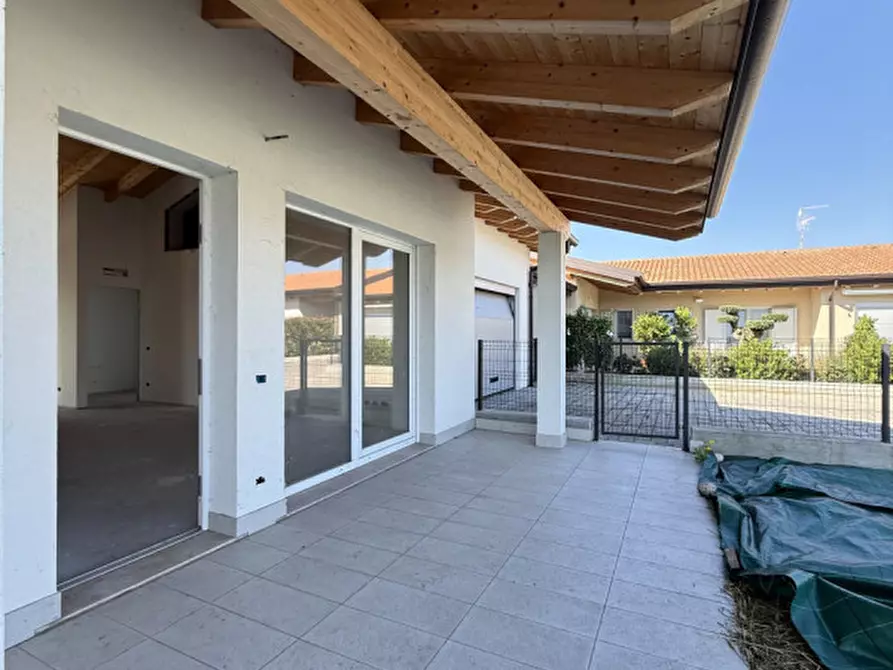 Immagine 6 di Villa in vendita  in Via Scuderlando a Castel D'azzano