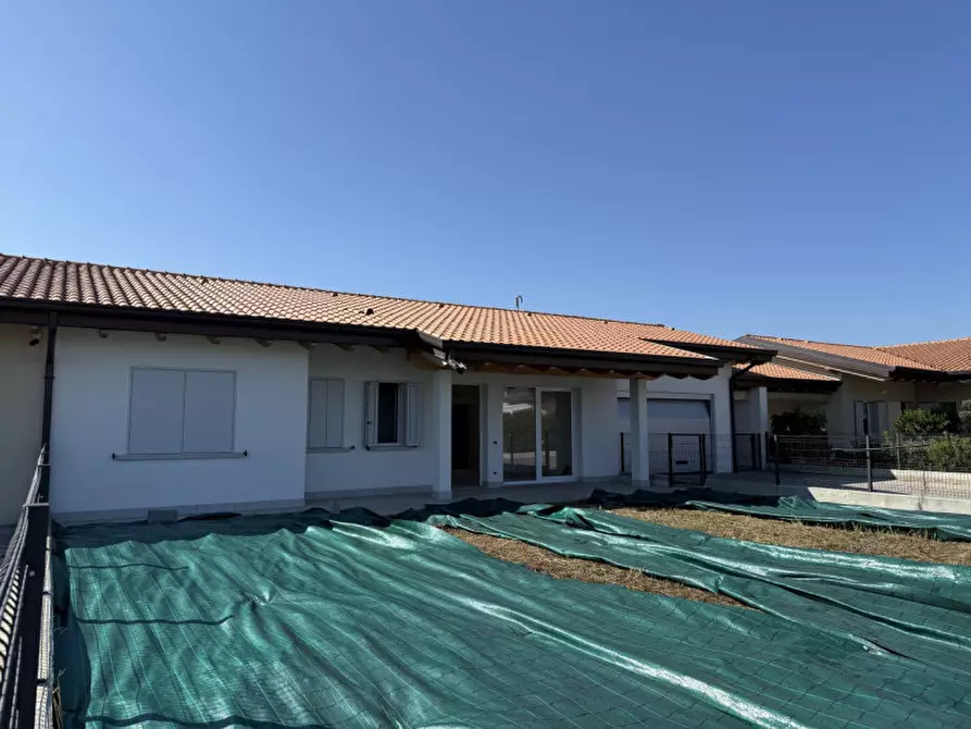Immagine 9 di Villa in vendita  in Via Scuderlando a Castel D'azzano