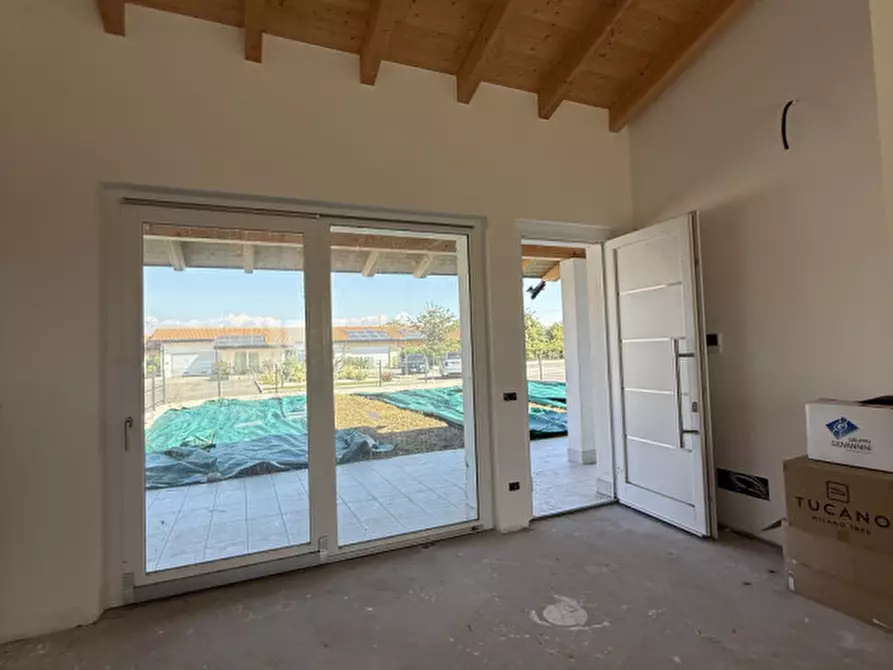 Immagine 7 di Villa in vendita  in Via Scuderlando a Castel D'azzano