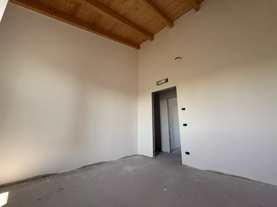 Immagine 12 di Villa in vendita  in Via Scuderlando a Castel D'azzano