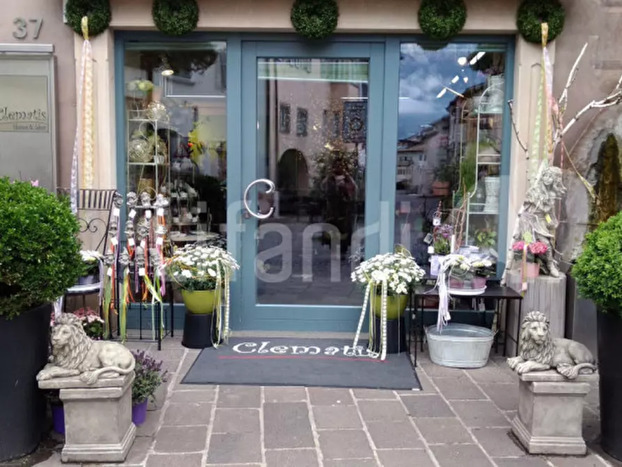 Immagine 2 di Negozio in affitto  in Largo Municipio a Egna .Neumarkt.