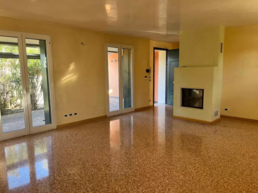 Immagine 1 di Villa in vendita  in Via Tiziano Vecellio a Padova