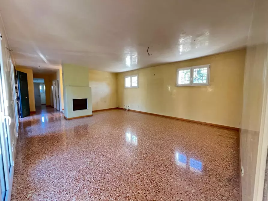 Immagine 13 di Villa in vendita  in Via Tiziano Vecellio a Padova