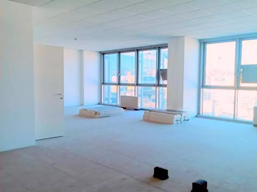 Immagine 11 di Ufficio in vendita  in Via Venezia a Padova