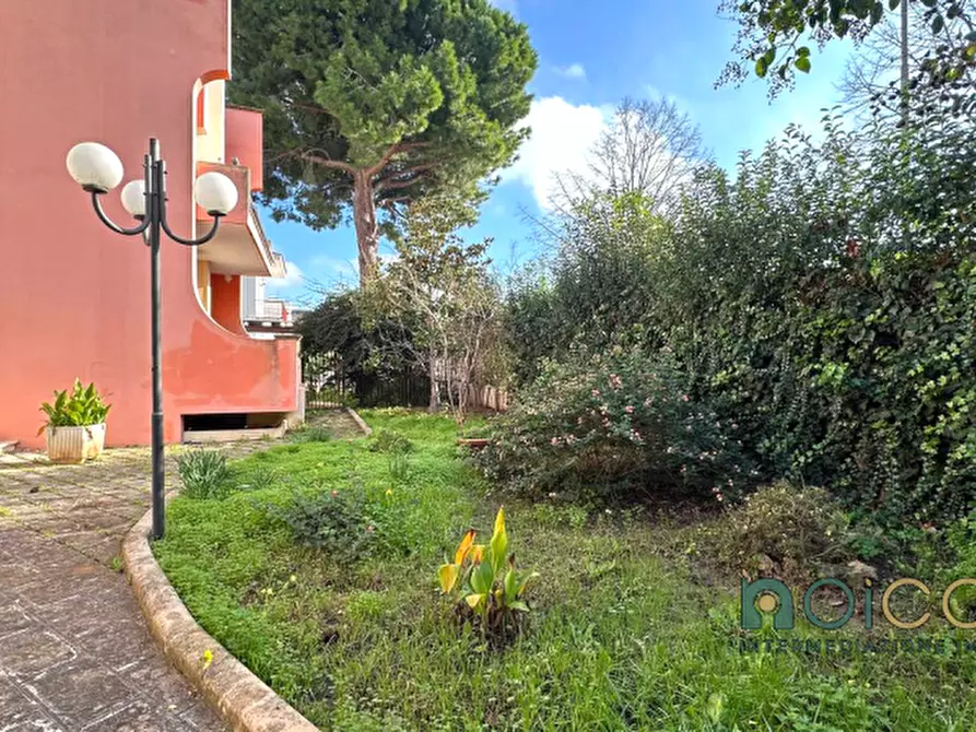 Immagine 2 di Casa bifamiliare in vendita  in Via Antonietta De Pace a Lecce