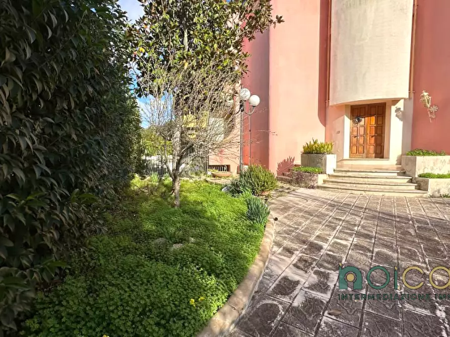 Immagine 3 di Casa bifamiliare in vendita  in Via Antonietta De Pace a Lecce