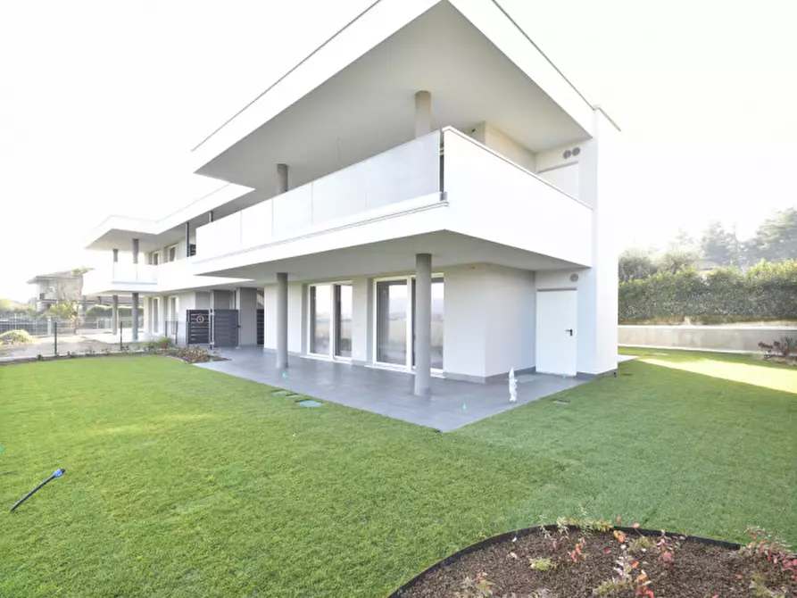 Immagine 1 di Appartamento in vendita  in Via Abruzzo a Bussolengo